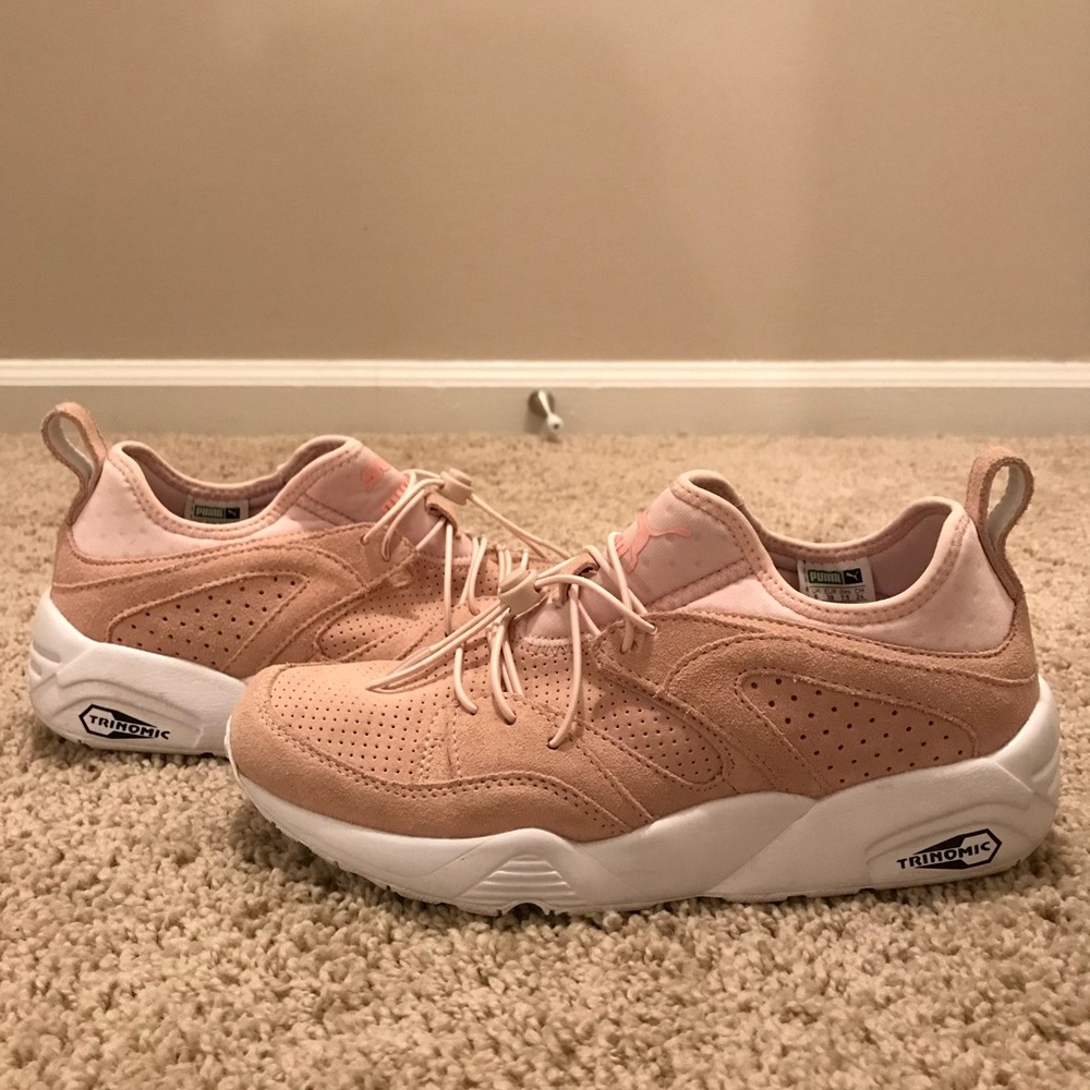 Soft pink pumas